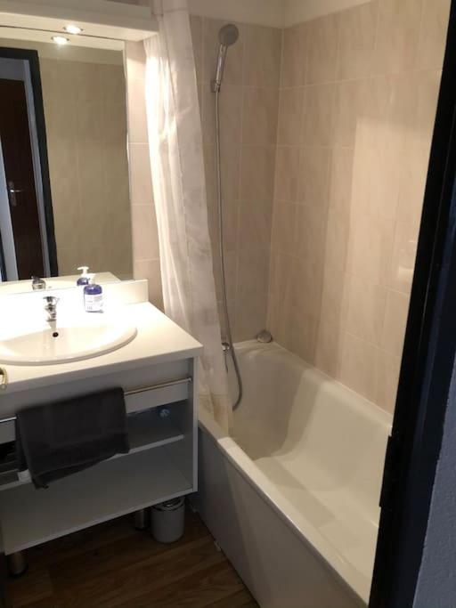 Chalet 4 Pers. Piscine Et Literie Toute Neuve. 퓌생빈센트 외부 사진